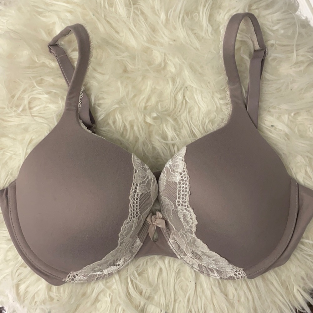 **SOLD**VS Perfect Shape Bra 34D